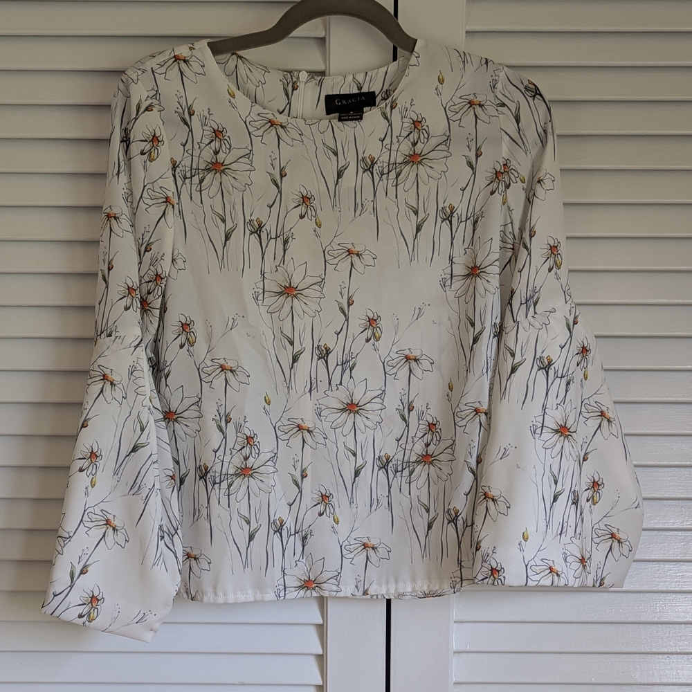 Gracia Floral Print Blouse - White with Daisies Small